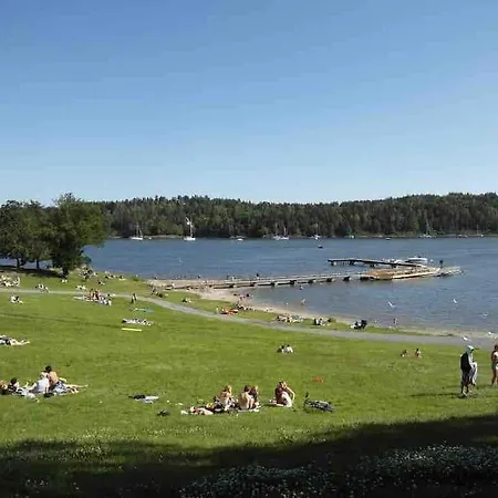 Koslig Bolig Med Sjoutsikt Holiday home