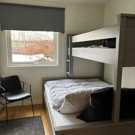 Koslig Bolig Med Sjoutsikt Vakantiehuis *